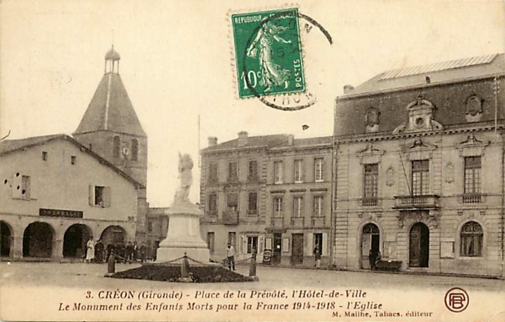 Carte postale ancienne de la place de la Prévôté à Créon, bastide de l’Entre-deux-Mers